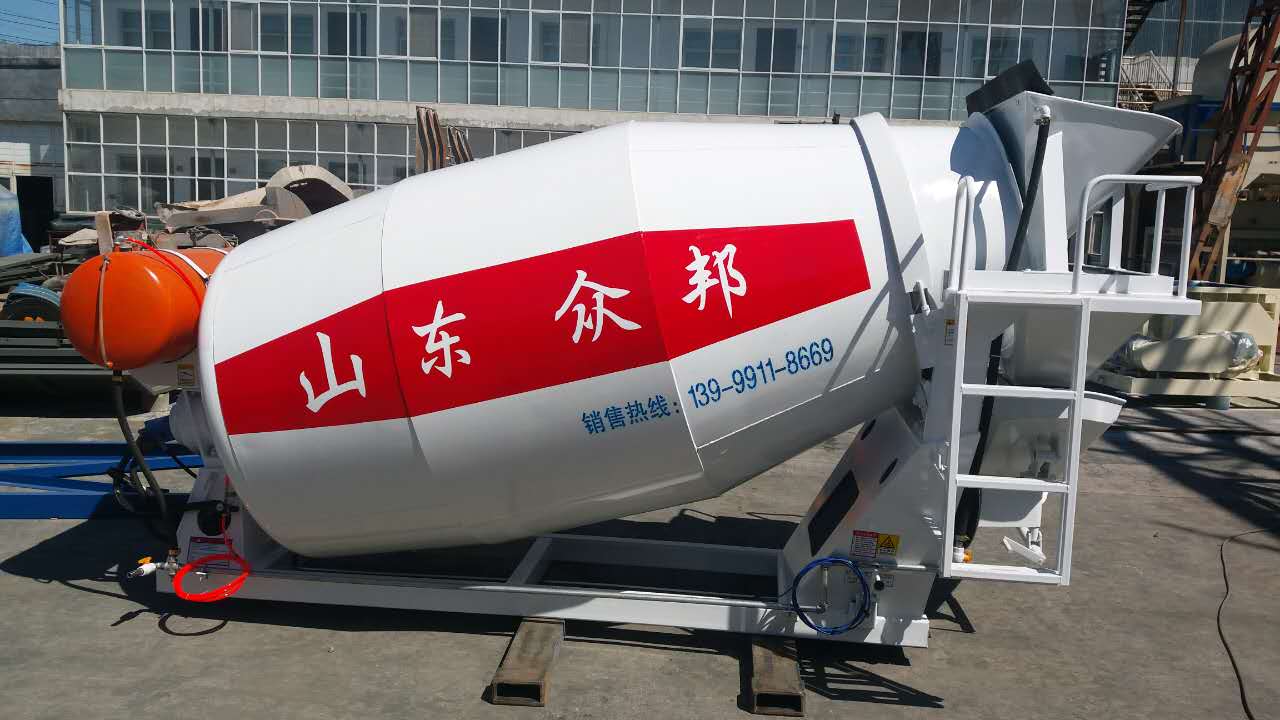 6方液壓運(yùn)輸罐